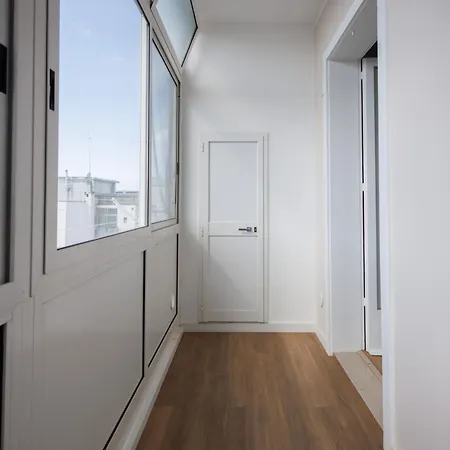 Luisa House * باري