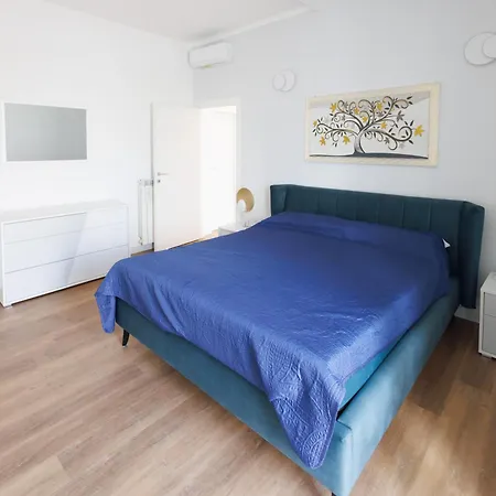 Apartament Luisa House *